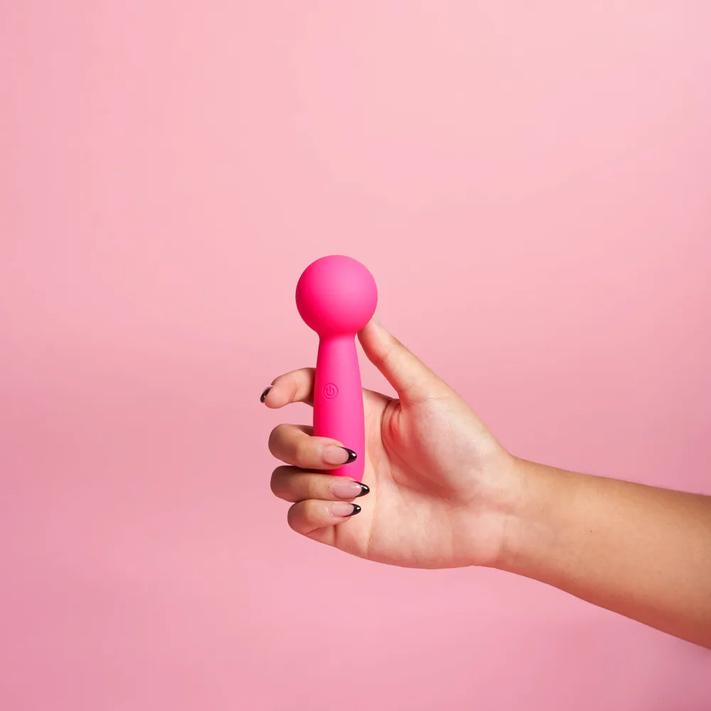 Lolly Mini Wand — in der Hand